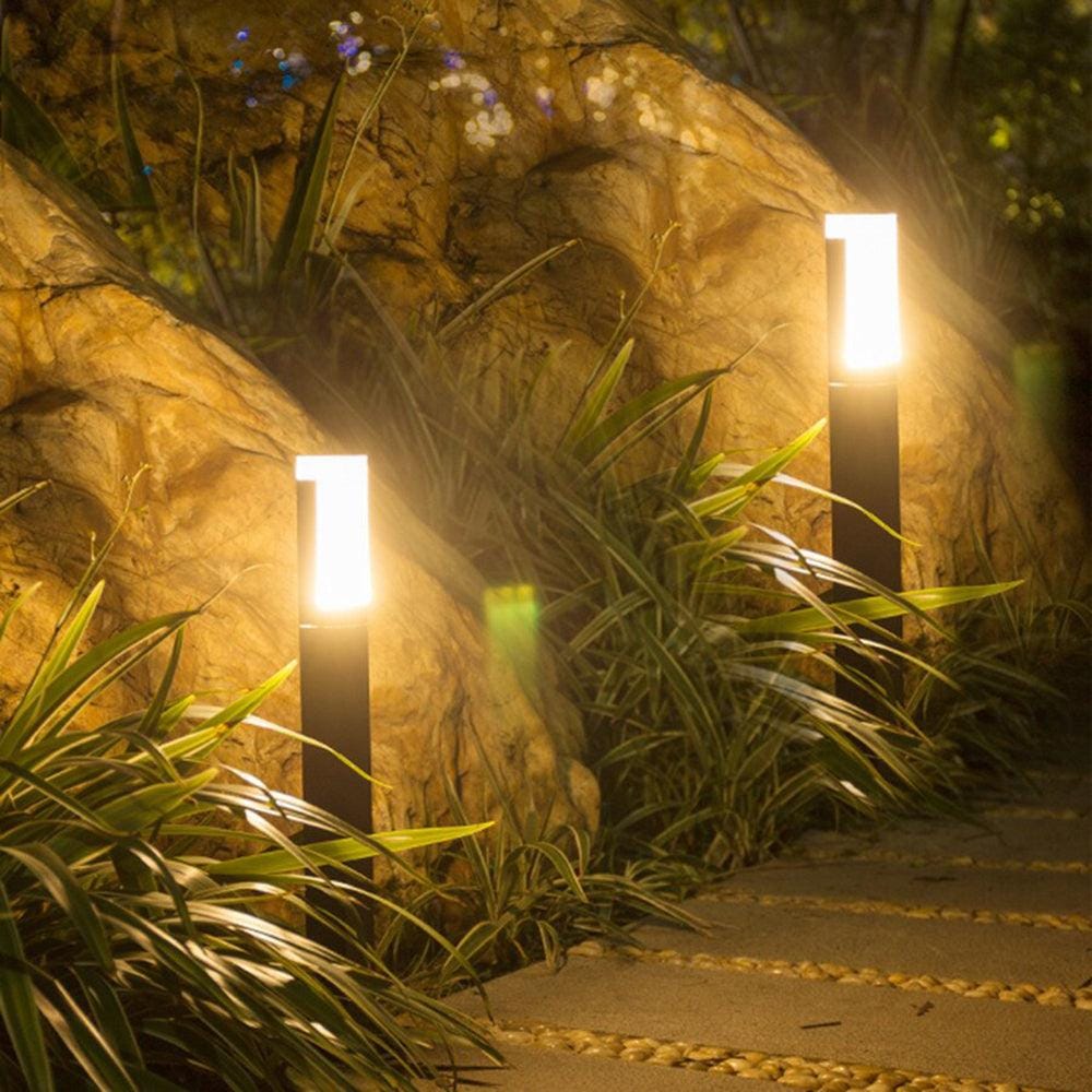 Low Voltage LED Bollard Landscape Light | Low voltage garden lights.