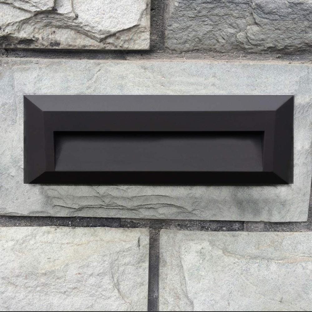 STA04 8W Low Voltage Cast Aluminum Rectangular Surface Mount LED Step or Deck Light.