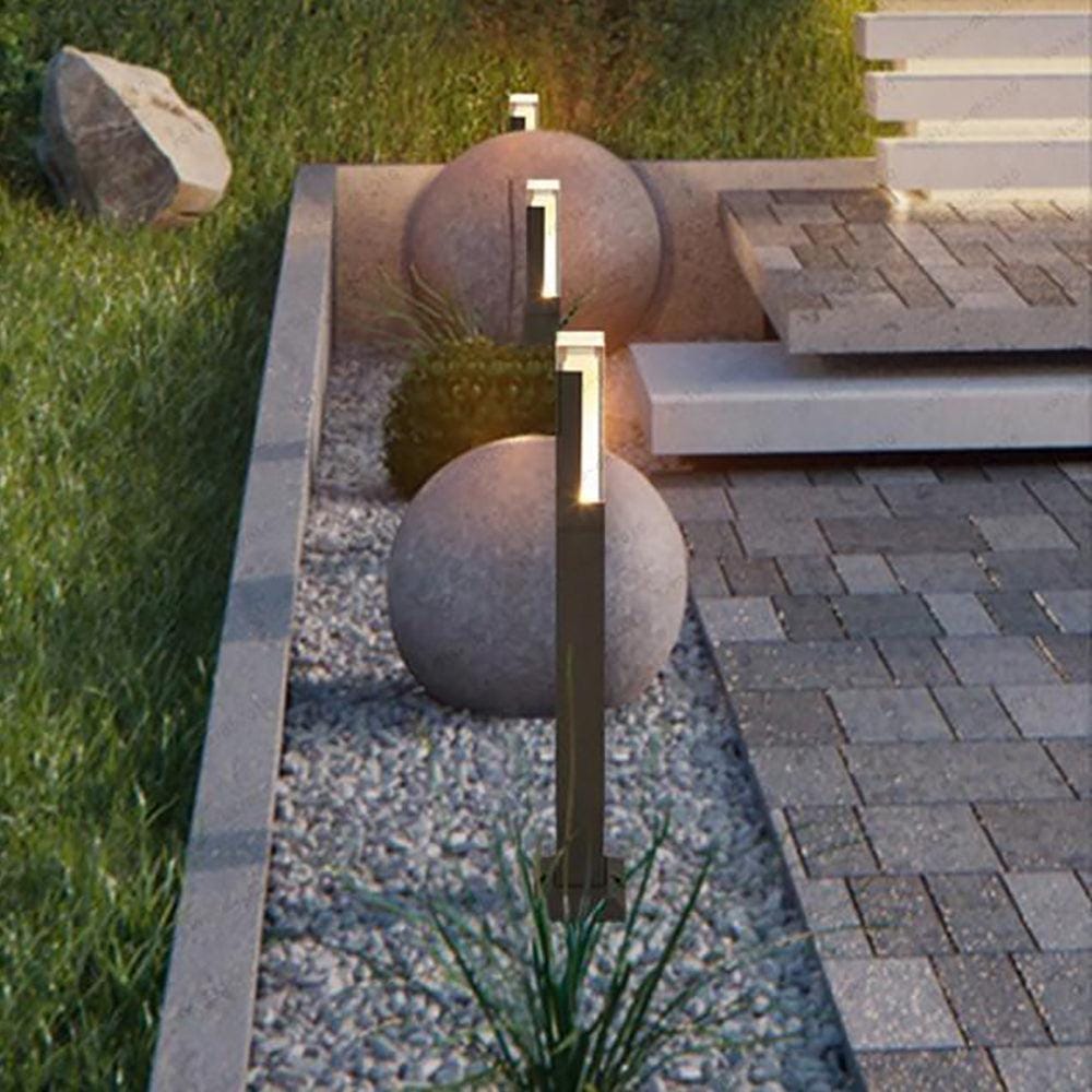 Low Voltage LED Bollard Landscape Light | Low voltage garden lights.